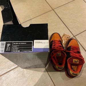 2005 Nike SB Dunk Low Hawaii Sz 9.5